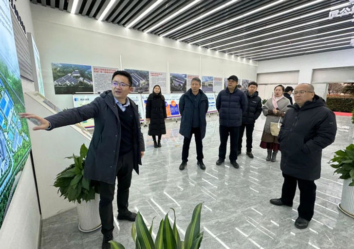 藺建文帶領西安市先進制造業(yè)協(xié)會一行赴集團涇河產業(yè)園調研交流